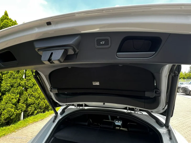Jaguar E-Pace 14