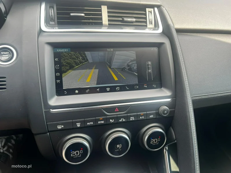 Jaguar E-Pace 15
