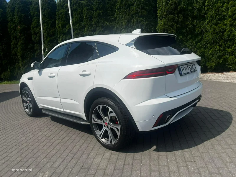 Jaguar E-Pace 3