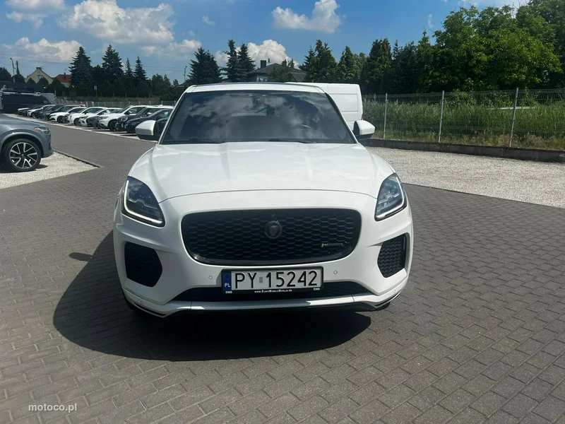 Jaguar E-Pace 5