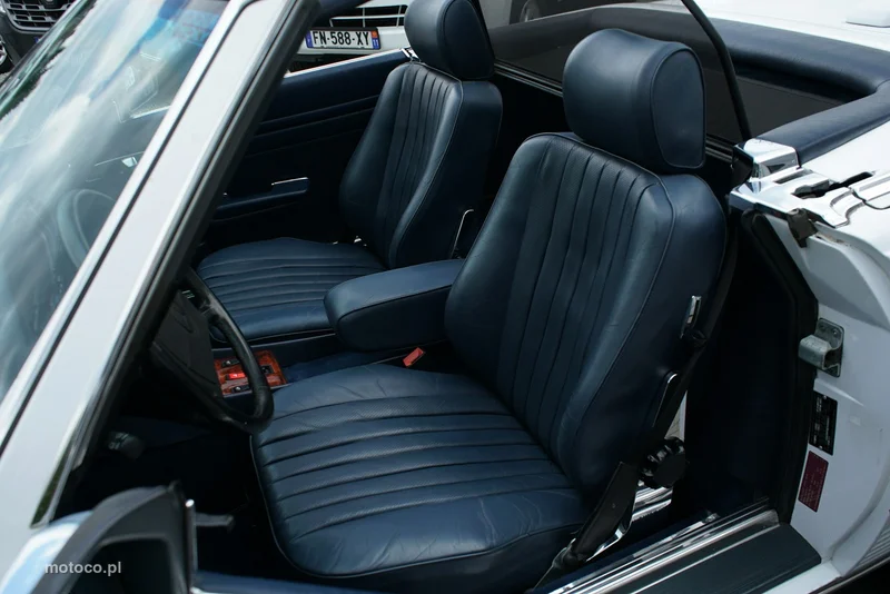 Mercedes-Benz SL R107 SL 560 11