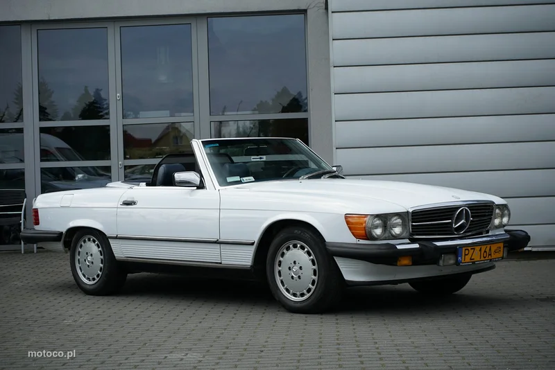 Mercedes-Benz SL R107 SL 560 3