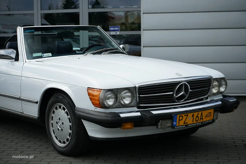 Mercedes-Benz SL R107 SL 560 4