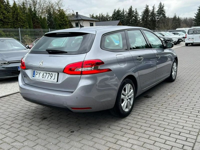 Peugeot 308 5