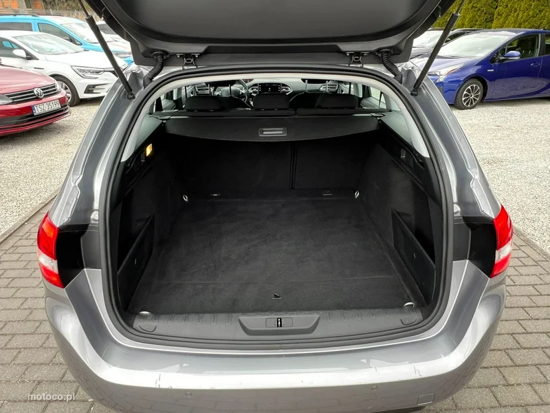 Peugeot 308 8