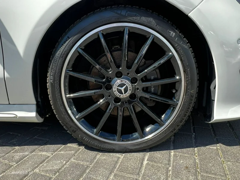 Mercedes-Benz CLA C117 CLA 180 18