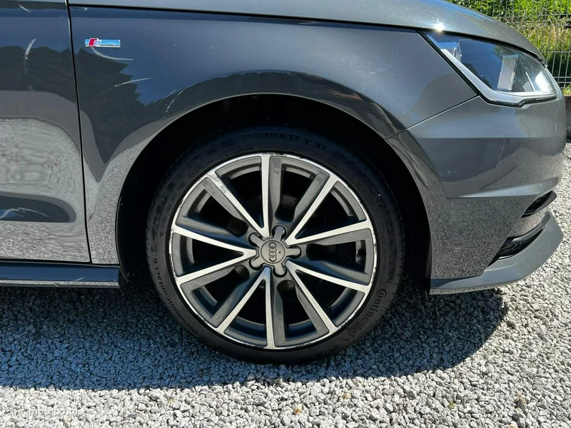Audi A1 8X 4