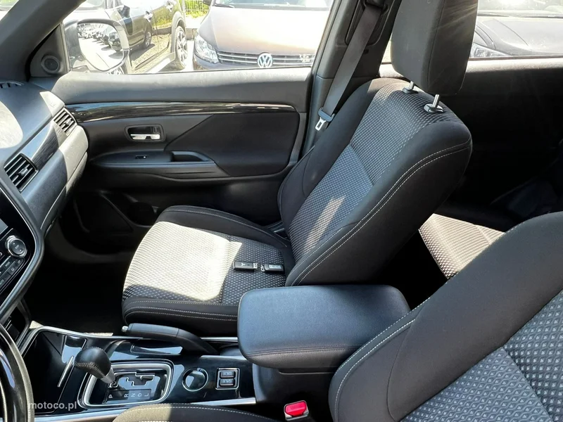 Mitsubishi Outlander 13