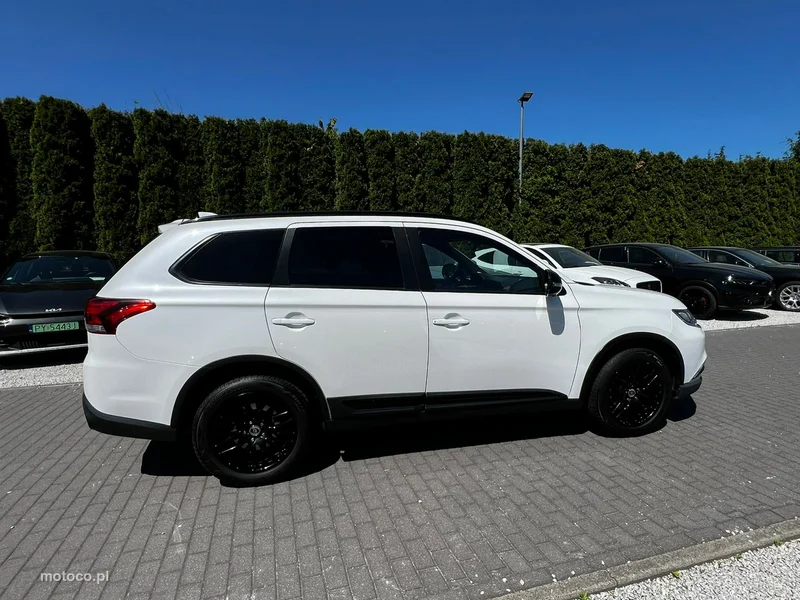 Mitsubishi Outlander 7
