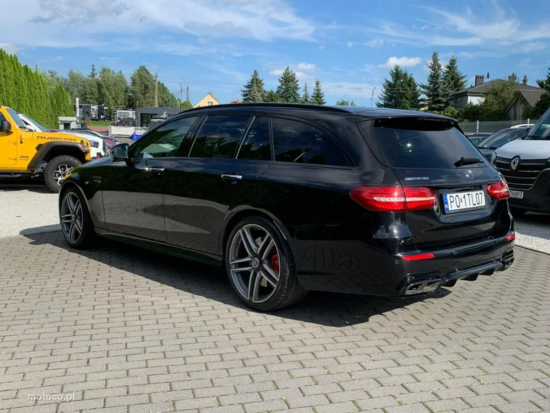 Mercedes-Benz Klasa E W213 E 63 AMG 7