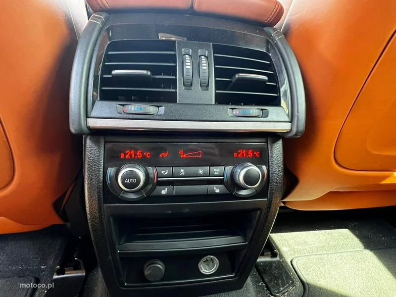 BMW X6 M50 14
