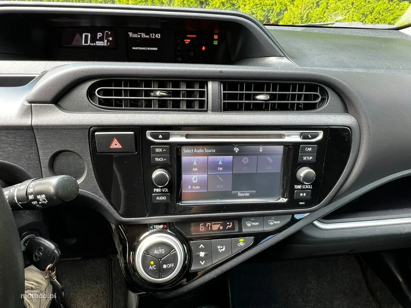 Toyota Prius+ XW50 15