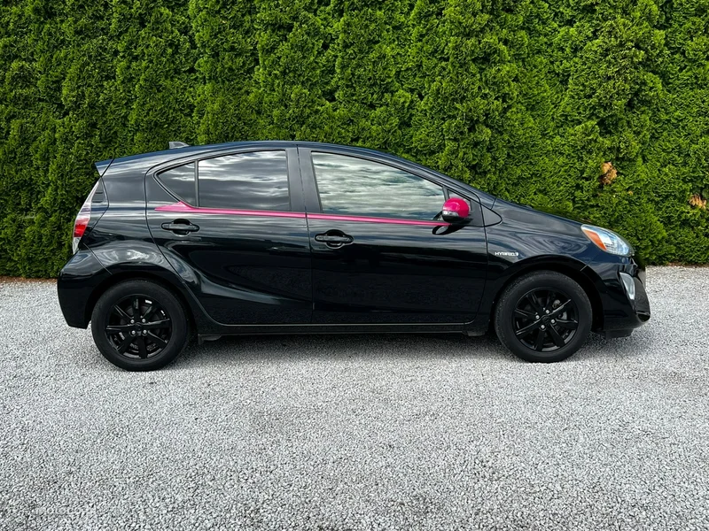 Toyota Prius+ XW50 5