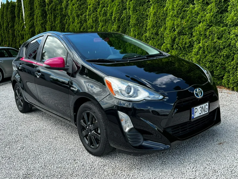 Toyota Prius+ XW50 7
