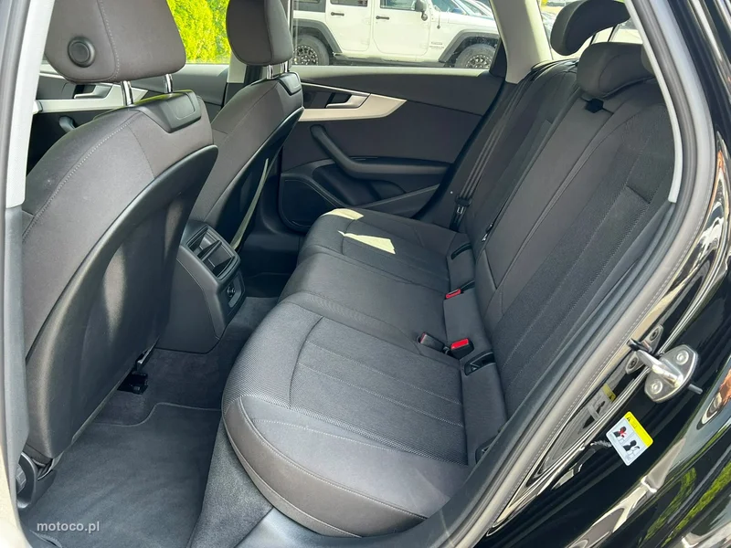 Audi A4 B9 14