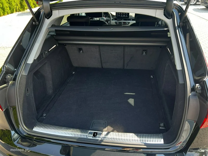 Audi A4 B9 15