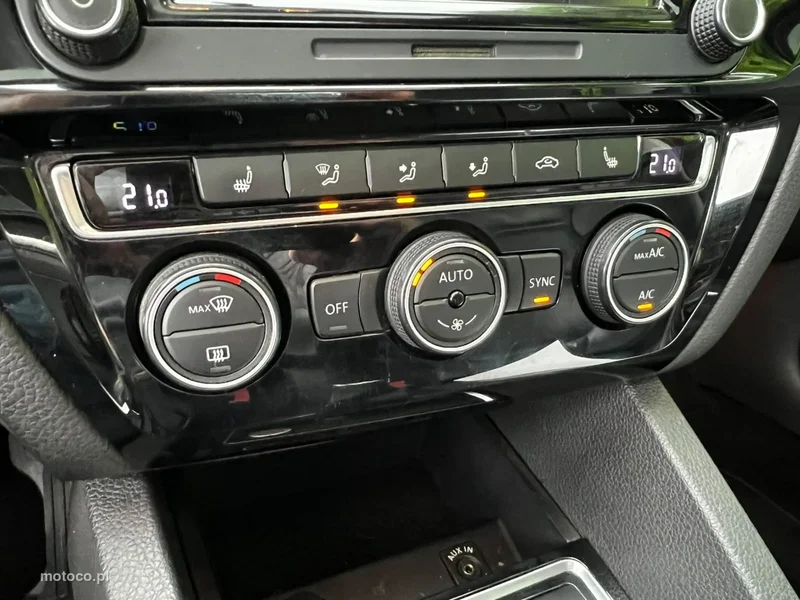 Volkswagen Jetta VI 21