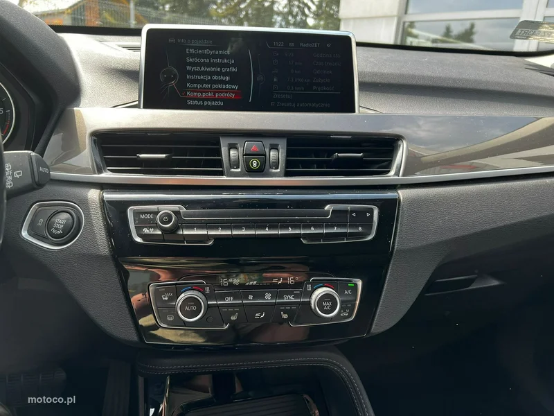 BMW X1 F48 13