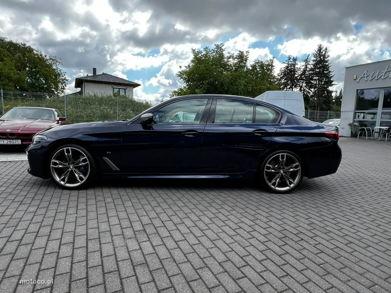 BMW Seria 5 G30 M550i 2