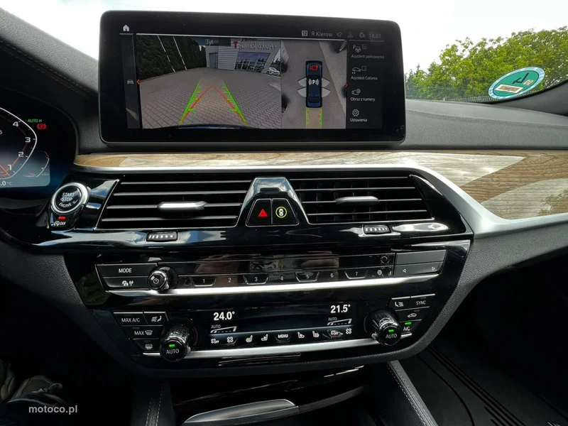 BMW Seria 5 G30 M550i 13
