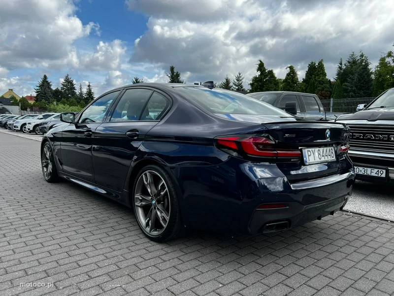 BMW Seria 5 G30 M550i 5