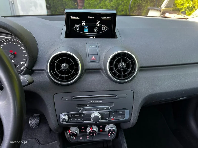 Audi A1 8X 14