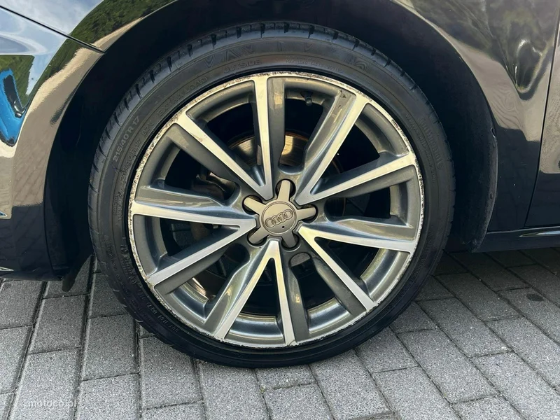 Audi A1 8X 17
