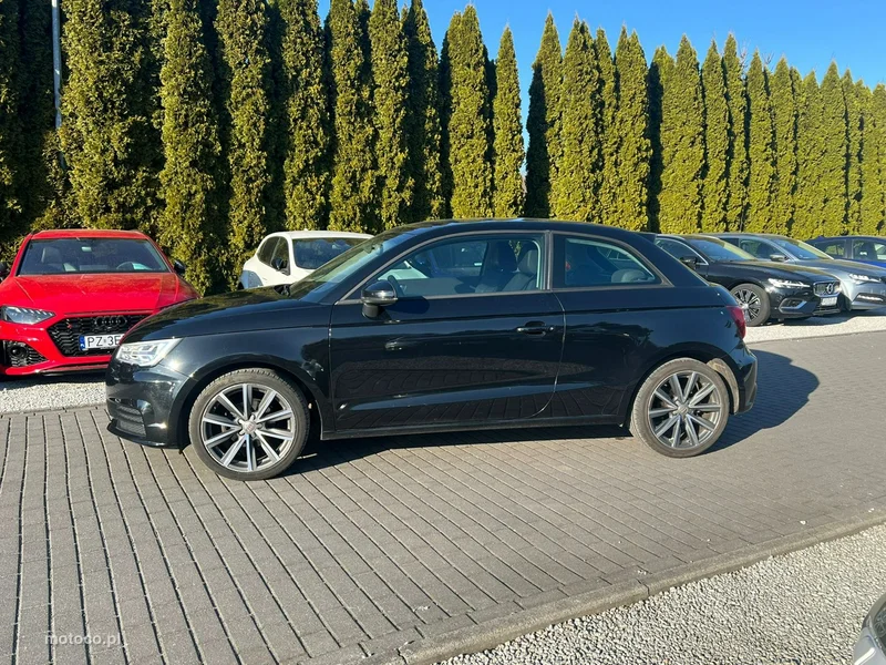 Audi A1 8X 3