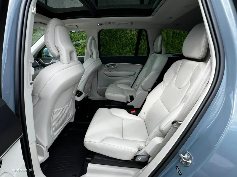 Volvo XC 90 12