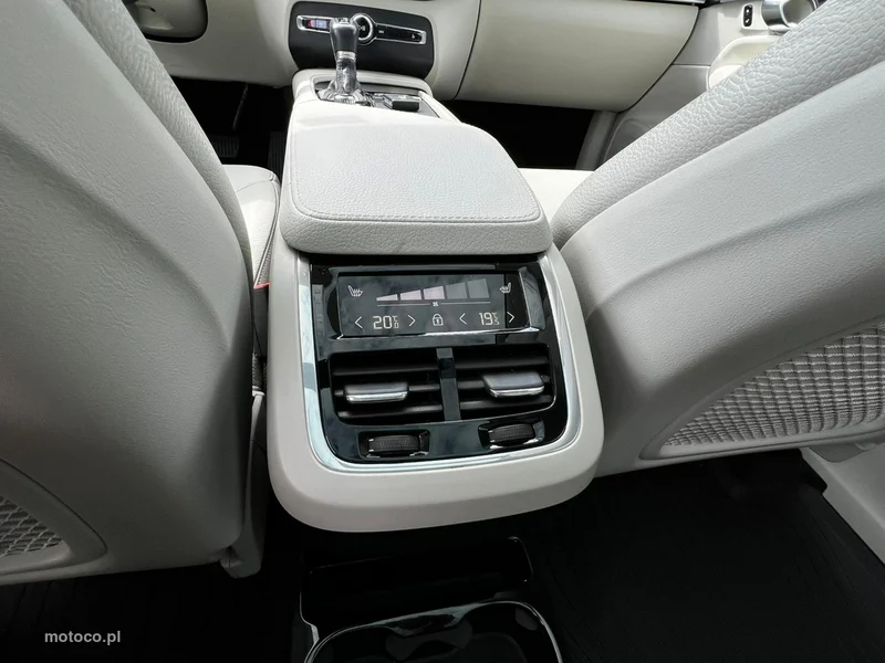 Volvo XC 90 14