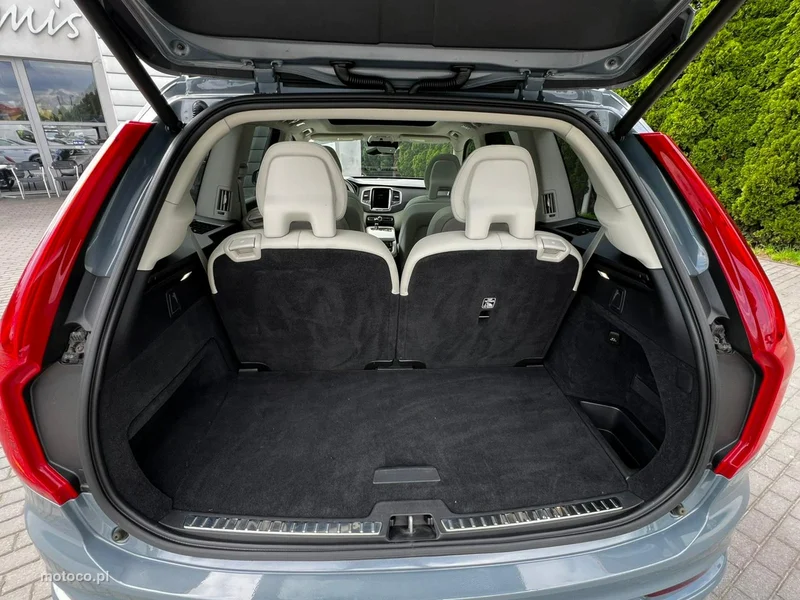 Volvo XC 90 16