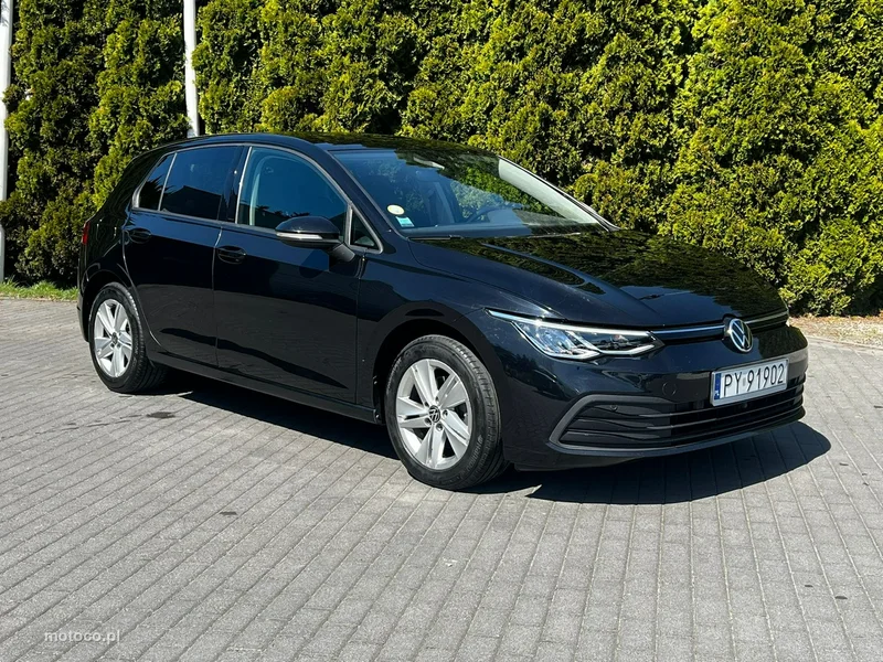 Volkswagen Golf VIII 2