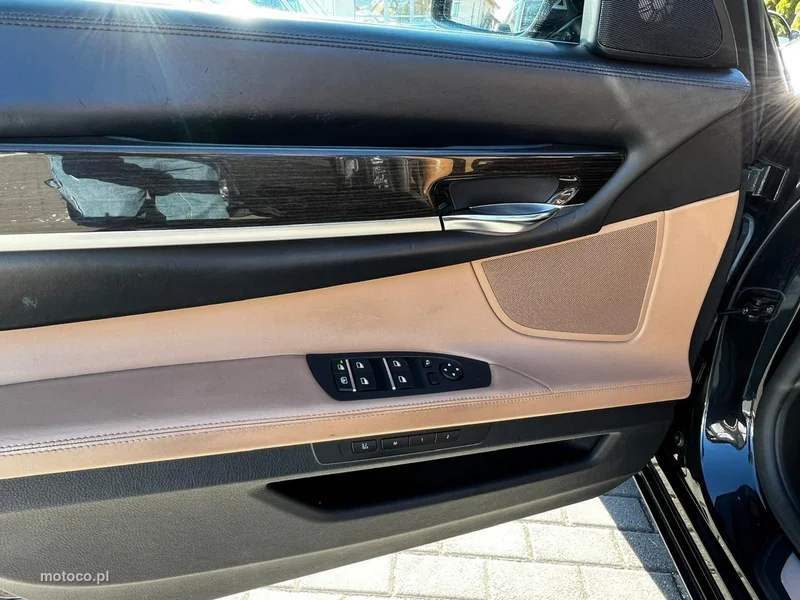 BMW Seria 7 F01 730 11