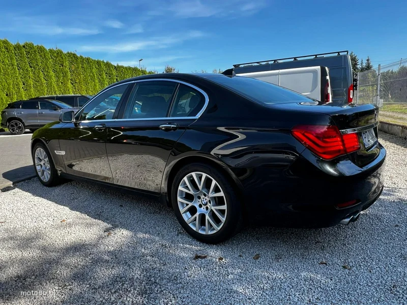 BMW Seria 7 F01 730 2