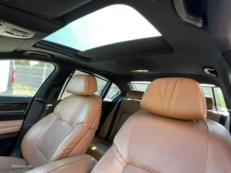 BMW Seria 7 F01 730 9