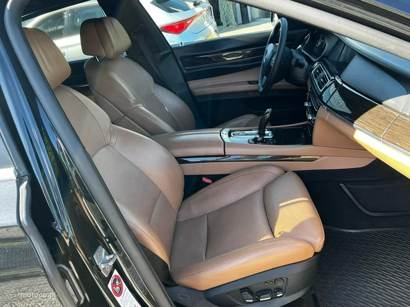 BMW Seria 7 F01 730 10