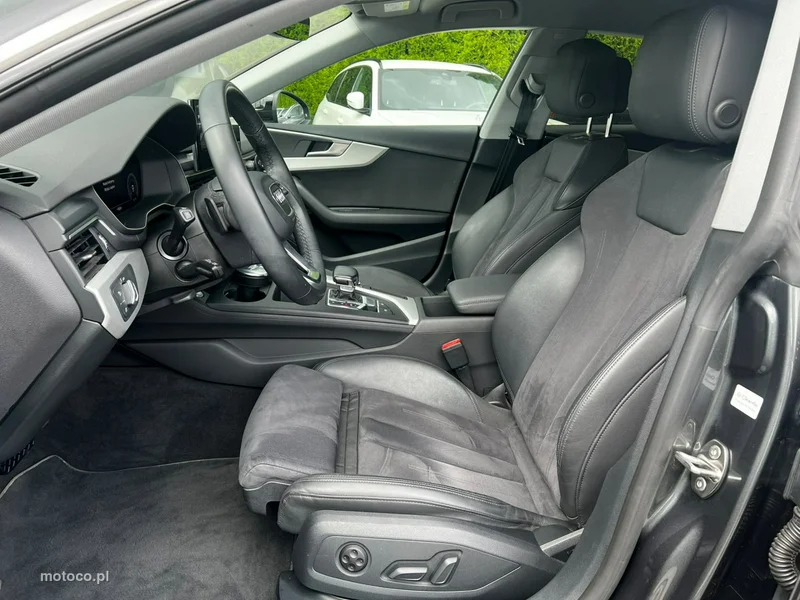 Audi A5 F5 14