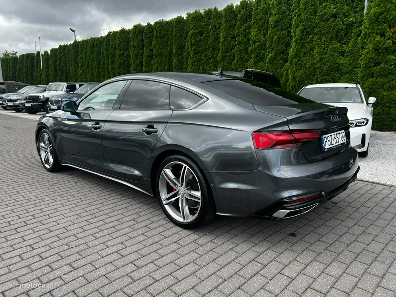 Audi A5 F5 7