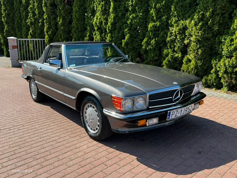 Mercedes-Benz SL R107 SL 560