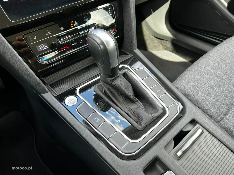 Volkswagen Passat B8 12