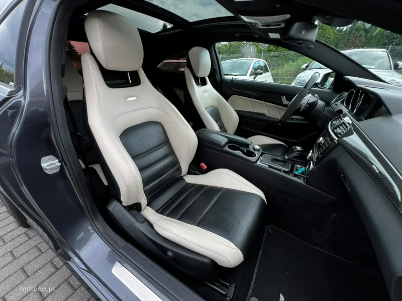 Mercedes-Benz Klasa C W204 C 63 AMG 15