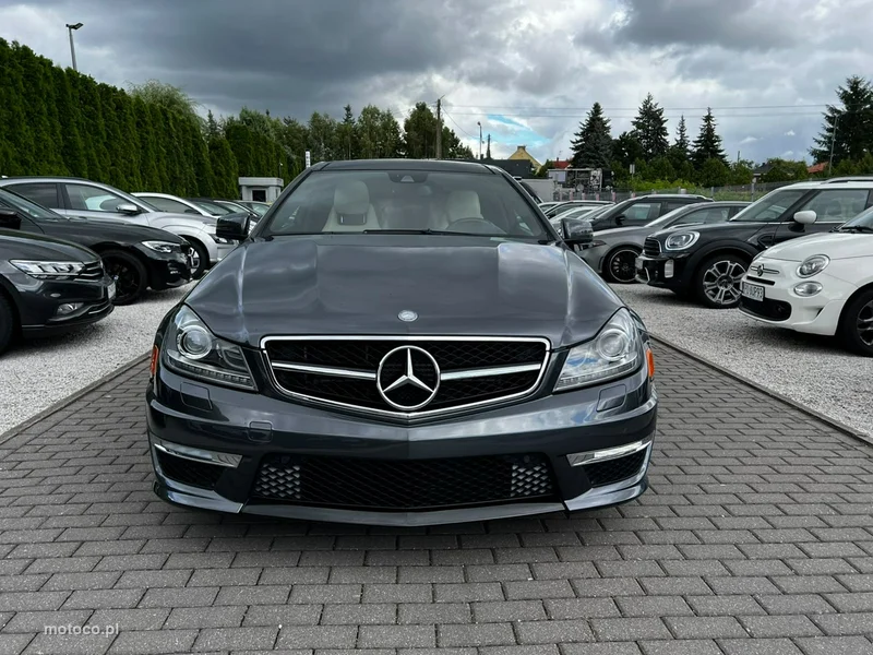 Mercedes-Benz Klasa C W204 C 63 AMG 5