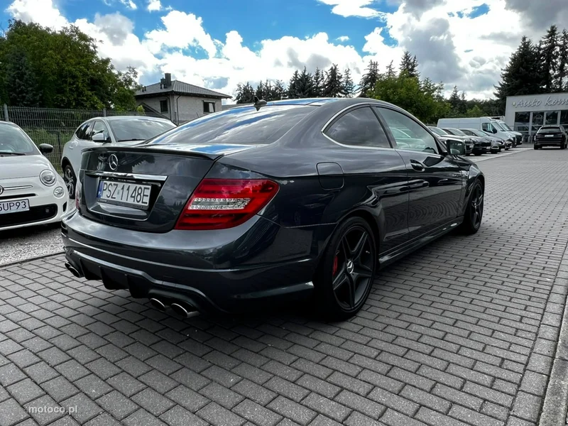 Mercedes-Benz Klasa C W204 C 63 AMG 7