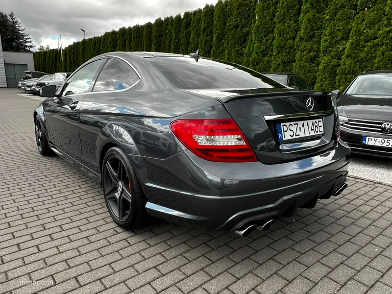 Mercedes-Benz Klasa C W204 C 63 AMG 9
