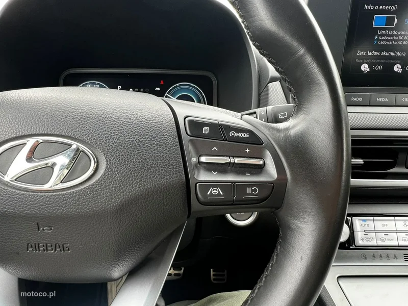 Hyundai KONA 19
