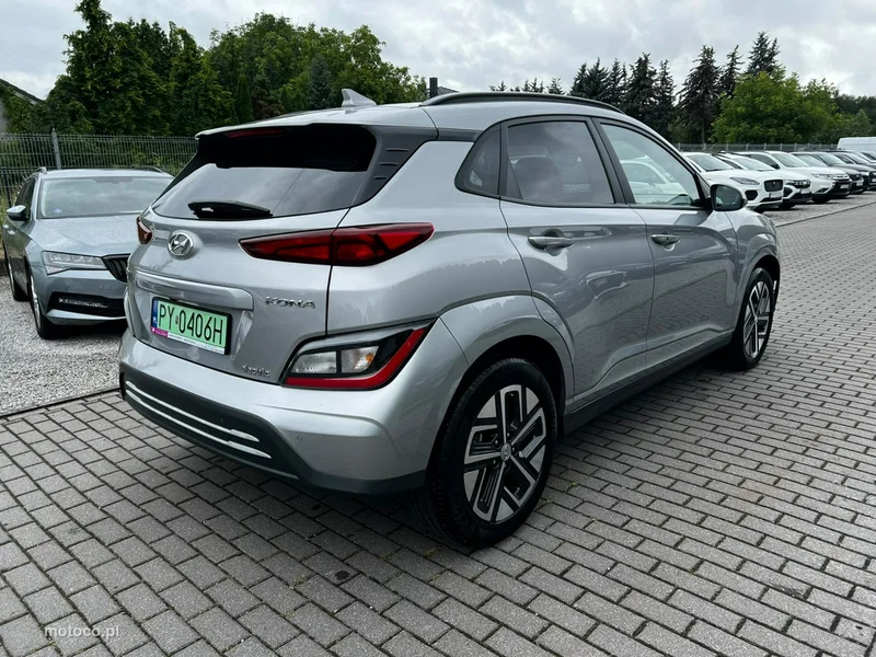 Hyundai KONA 6