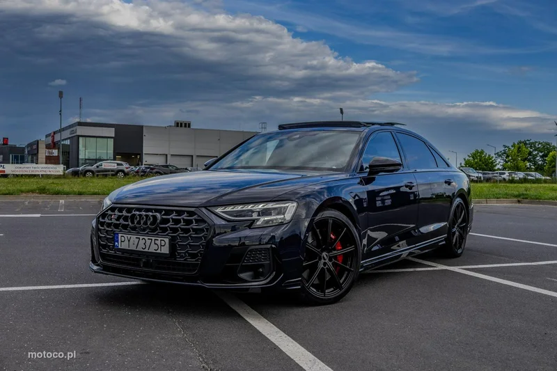Audi S8