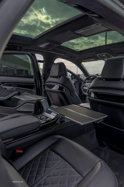 Audi S8 14