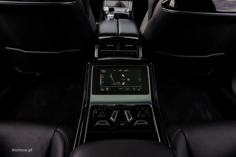 Audi S8 15
