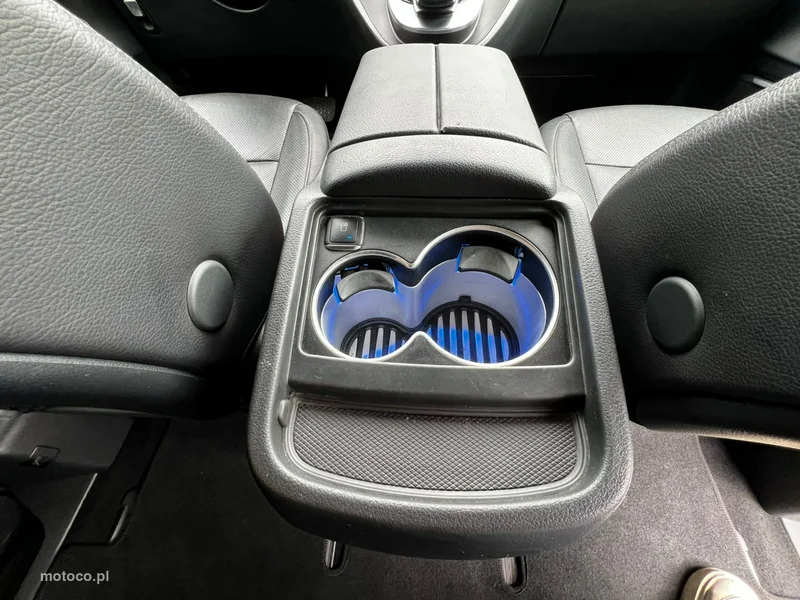 Mercedes-Benz Klasa V W447 V 300 18